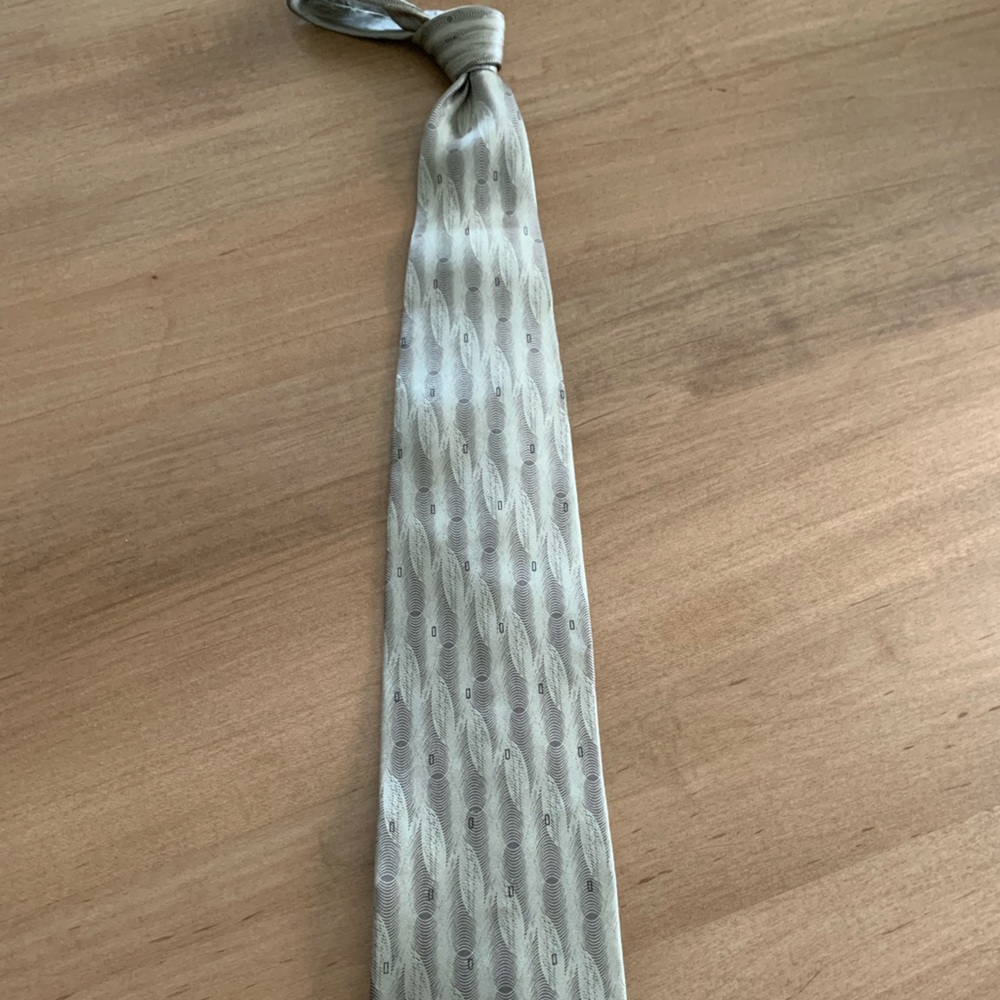 Multi-coloured tie - Picture 3 of 3